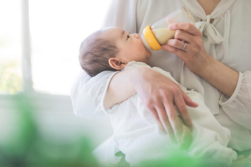 赤ちゃんが母乳を飲まなくなった これが噂の 哺乳ストライキ どうしたらまた飲めるようになるの ぼにゅ育