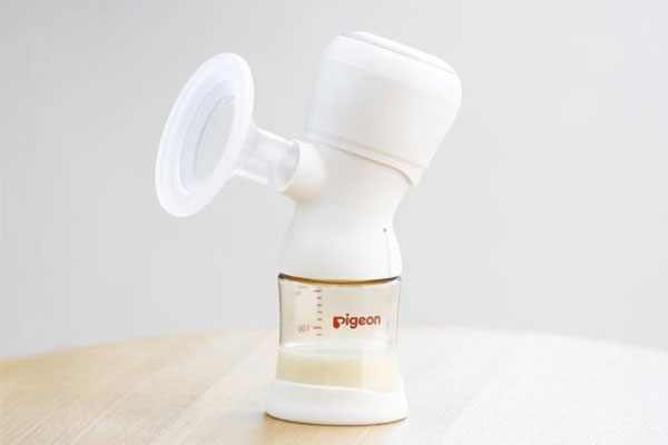 ピジョン母乳アシスト さく乳器 電動handy fit+（ハンディフィット+）