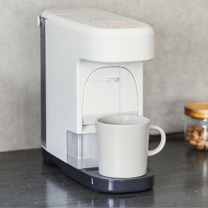 熱水モードでお茶やコーヒー、離乳食づくりにも使える様子