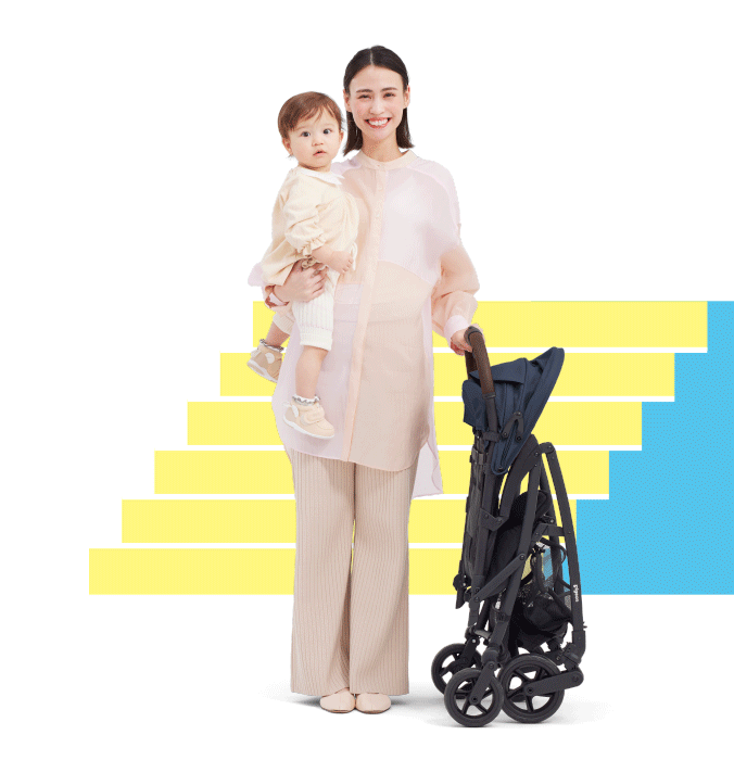 階段でBB6を片手で持つママ